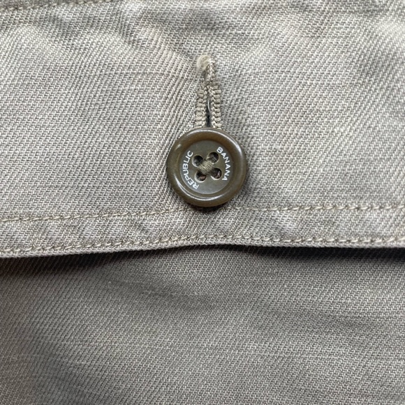 Olive Banana Republic Pant. RN54023 - Picture 4 of 4